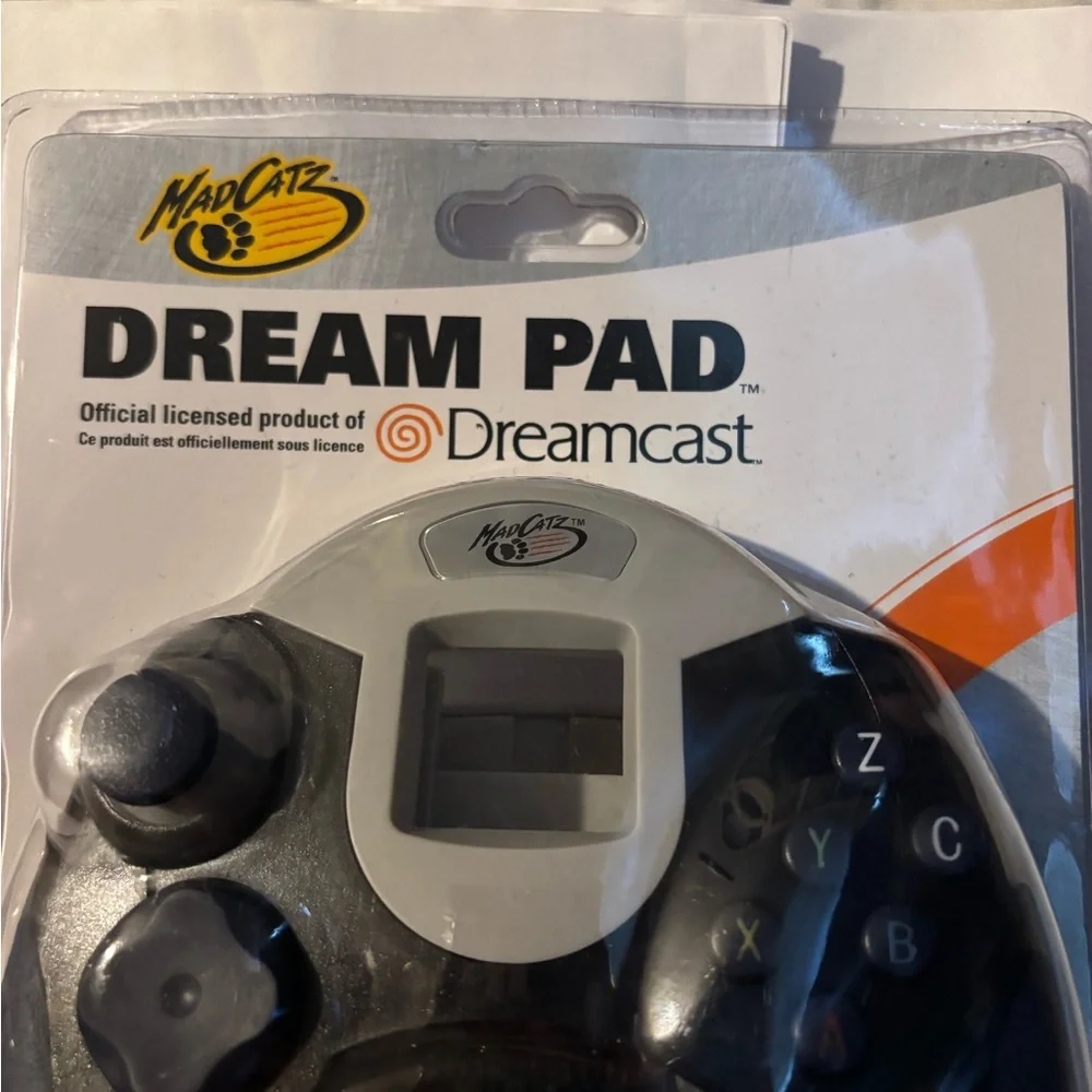 NWT Dreamcast Madcatz Dream Pad - Black and Navy Blue Sealed